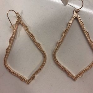Kendra Scott Accessories - Kendra Scott Sophee Drop Earrings in Rose gold Kendra Scott Accessories - Kendra Scott Sophee Drop Earrings in Rose gold